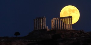 Πανσέληνος Ιουνίου 2024: Μαγευτικές εικόνες από την πανσέληνο της «Φράουλας» Πανσέληνος Ιουνίου 2024: Μαγευτικές εικόνες από την πανσέληνο της «Φράουλας»