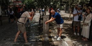 Δήμος Αθηναίων: Κλείνει ο Λυκαβηττός λόγω υψηλού κινδύνου πυρκαγιάς -Aνοικτοί 7 κλιματιζόμενοι χώροι Δήμος Αθηναίων: Κλείνει ο Λυκαβηττός λόγω υψηλού κινδύνου πυρκαγιάς -Aνοικτοί 7 κλιματιζόμενοι χώροι