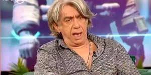 Σοκαριστική αποκάλυψη Μπερικόπουλου: «Παπάς παρενόχλησε την αδερφή μου στην κηδεία του πατέρα μου» Σοκαριστική αποκάλυψη Μπερικόπουλου: «Παπάς παρενόχλησε την αδερφή μου στην κηδεία του πατέρα μου»