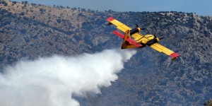 Υπό μερικό έλεγχο η φωτιά στο Ωραιόκαστρο Υπό μερικό έλεγχο η φωτιά στο Ωραιόκαστρο