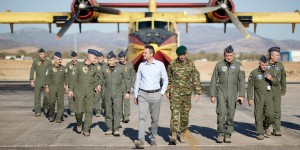 Στην Αεροπορική Βάση Ελευσίνας ο Κυριάκος Μητσοτάκης - «Χρειάζεται δουλειά στο κομμάτι της πρόληψης» Στην Αεροπορική Βάση Ελευσίνας ο Κυριάκος Μητσοτάκης - «Χρειάζεται δουλειά στο κομμάτι της πρόληψης»