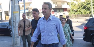 Στα καμένα της Πεντέλης ο Κυριάκος Μητσοτάκης - Σύσκεψη με την Περιφέρεια και τους Δήμους Στα καμένα της Πεντέλης ο Κυριάκος Μητσοτάκης - Σύσκεψη με την Περιφέρεια και τους Δήμους