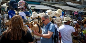 Τουρισμός: Αβεβαιότητα προξενούν οι νέοι δασμοί Τραμπ - Οι ΗΠΑ η τρίτη αγορά σε έσοδα για την Ελλάδα Τουρισμός: Αβεβαιότητα προξενούν οι νέοι δασμοί Τραμπ - Οι ΗΠΑ η τρίτη αγορά σε έσοδα για την Ελλάδα