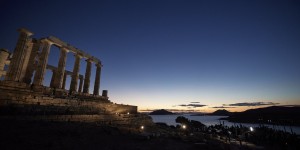 Μητσοτάκης στα εγκαίνια του νέου φωτισμού του Ναού του Ποσειδώνα στο Σούνιο: Εμπνέει κάθε επισκέπτη Μητσοτάκης στα εγκαίνια του νέου φωτισμού του Ναού του Ποσειδώνα στο Σούνιο: Εμπνέει κάθε επισκέπτη