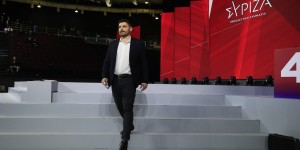 Κατηγορηματικός ο Διονύσης Τεμπονέρας: «Δεν θα είμαι υποψήφιος πρόεδρος του ΣΥΡΙΖΑ» Κατηγορηματικός ο Διονύσης Τεμπονέρας: «Δεν θα είμαι υποψήφιος πρόεδρος του ΣΥΡΙΖΑ»