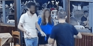 Νέα ντοκουμέντα και μαρτυρίες για τους «τζαμπατζήδες» της Λαμίας που «φέσωναν» ταβέρνες Νέα ντοκουμέντα και μαρτυρίες για τους «τζαμπατζήδες» της Λαμίας που «φέσωναν» ταβέρνες