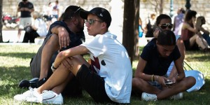 Κινητά στα σχολεία: Ανοιχτά non stop στην τάξη – Γιατί είναι δύσκολο να εφαρμοστεί ο νόμος Κινητά στα σχολεία: Ανοιχτά non stop στην τάξη – Γιατί είναι δύσκολο να εφαρμοστεί ο νόμος
