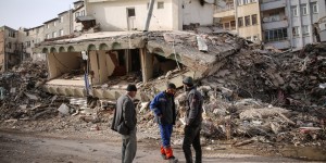 Τουρκία: 865 χρόνια κάθειρξη σε εργολάβο κτιρίου που κατέρρευσε στο φονικό σεισμό του 2023 Τουρκία: 865 χρόνια κάθειρξη σε εργολάβο κτιρίου που κατέρρευσε στο φονικό σεισμό του 2023