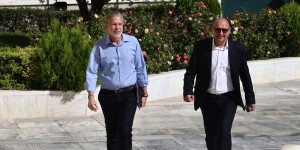 ΠΑΣΟΚ: Συναντήσεις Γερουλάνου με Ανδρουλάκη και Δούκα στη Βουλή ενόψει του β' γύρου των εκλογών στο ΠΑΣΟΚ ΠΑΣΟΚ: Συναντήσεις Γερουλάνου με Ανδρουλάκη και Δούκα στη Βουλή ενόψει του β' γύρου των εκλογών στο ΠΑΣΟΚ