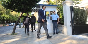 Ο Κικίλιας για το σπίτι του 1.2 εκατ. ευρώ στη Βασιλίσσης Σοφίας: «Στην πολιτική μπήκα χορτάτος» Ο Κικίλιας για το σπίτι του 1.2 εκατ. ευρώ στη Βασιλίσσης Σοφίας: «Στην πολιτική μπήκα χορτάτος»