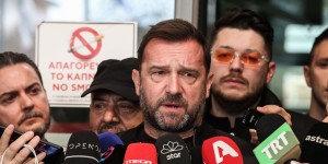 Πλακιάς σε ΣΥΡΙΖΑ: «Μην ασχολείστε με τα Τέμπη -Δίπλα στο όνομά σας θα μπει και το #Τέμπη_συγκάλυψη» Πλακιάς σε ΣΥΡΙΖΑ: «Μην ασχολείστε με τα Τέμπη -Δίπλα στο όνομά σας θα μπει και το #Τέμπη_συγκάλυψη»