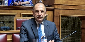 Γεραπετρίτης: Δεν θα επιτρέψουμε να καταστεί η Ελλάδα δεξαμενή παράτυπης μετανάστευσης Γεραπετρίτης: Δεν θα επιτρέψουμε να καταστεί η Ελλάδα δεξαμενή παράτυπης μετανάστευσης