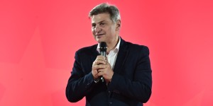 Ο Φαραντούρης περιγράφει τον Πρωθυπουργό ως «Νονό» και επιμένει για την «εγκληματική οργάνωση» Ο Φαραντούρης περιγράφει τον Πρωθυπουργό ως «Νονό» και επιμένει για την «εγκληματική οργάνωση»