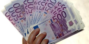 «Στα μανταλάκια» μεγαλοοφειλέτες του δημοσίου - Δείτε 28.000 ονόματα με χρέη άνω των 150.000 ευρώ «Στα μανταλάκια» μεγαλοοφειλέτες του δημοσίου - Δείτε 28.000 ονόματα με χρέη άνω των 150.000 ευρώ