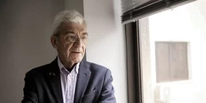 Φύγαν τρεις μέγιστες ψυχές Φύγαν τρεις μέγιστες ψυχές