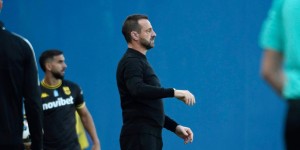Άρης: Μπαίνει σε «κλειστό κλαμπ» ο Άκης Μάντζιος Άρης: Μπαίνει σε «κλειστό κλαμπ» ο Άκης Μάντζιος