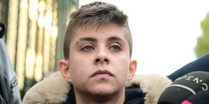 Χάος με τη Μουρτζούκου σε τηλεοπτική εκπομπή: «Γιατί σκότωσες το παιδί μου;» - «Μαγκιές όχι σε μένα» Χάος με τη Μουρτζούκου σε τηλεοπτική εκπομπή: «Γιατί σκότωσες το παιδί μου;» - «Μαγκιές όχι σε μένα»