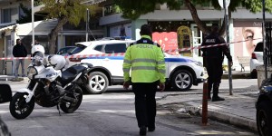 Σωτήρια ψυχραιμία στο μακελειό της Γλυφάδας: «Κυρία γίνεται πόλεμος;», «Βάλαμε τα παιδιά στο πάτωμα» Σωτήρια ψυχραιμία στο μακελειό της Γλυφάδας: «Κυρία γίνεται πόλεμος;», «Βάλαμε τα παιδιά στο πάτωμα»