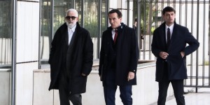 Δίκη Φιλιππίδη: Έξαλλος ο εισαγγελέας με την πρόεδρο του Αρείου Πάγου - «Πώς λέγεται αυτή η κυρία;» Δίκη Φιλιππίδη: Έξαλλος ο εισαγγελέας με την πρόεδρο του Αρείου Πάγου - «Πώς λέγεται αυτή η κυρία;»
