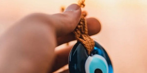 Ένα ξεμάτιασμα επειγόντως Ένα ξεμάτιασμα επειγόντως