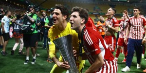 Το post της UEFA γεμάτο... ερυθρόλευκες κούπες: «Ο Ολυμπιακός έγραψε ιστορία» Το post της UEFA γεμάτο... ερυθρόλευκες κούπες: «Ο Ολυμπιακός έγραψε ιστορία»