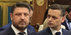 Αγριεύει η κόντρα Δούκα - Χαρδαλιά: «Ο Άρχων του Πεδίου του Άρεως πήρε διαζύγιο από την αλήθεια» Αγριεύει η κόντρα Δούκα - Χαρδαλιά: «Ο Άρχων του Πεδίου του Άρεως πήρε διαζύγιο από την αλήθεια»
