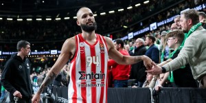 Φουρνιέ: «Σπουδαία η σχέση μου με τον Μπαρτζώκα, είμαι εδώ για να κερδίσω και όχι για να βγω MVP» Φουρνιέ: «Σπουδαία η σχέση μου με τον Μπαρτζώκα, είμαι εδώ για να κερδίσω και όχι για να βγω MVP»
