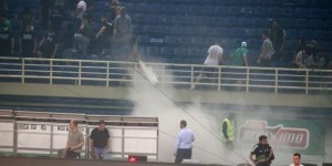 Εκκένωση γηπέδου στο Παναθηναϊκός - Ολυμπιακός αποφάσισαν οι διαιτητές Εκκένωση γηπέδου στο Παναθηναϊκός - Ολυμπιακός αποφάσισαν οι διαιτητές