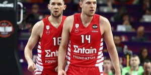 Ολυμπιακός: Παπανικολάου και Βεζένκοβ έμειναν εκτός προπόνησης Ολυμπιακός: Παπανικολάου και Βεζένκοβ έμειναν εκτός προπόνησης
