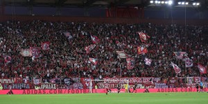 Μέσα σε μισή ώρα οι φίλοι του Ολυμπιακού εξάντλησαν τα εισιτήρια για τον εκτός έδρα αγώνα με τον Ατρόμητο Μέσα σε μισή ώρα οι φίλοι του Ολυμπιακού εξάντλησαν τα εισιτήρια για τον εκτός έδρα αγώνα με τον Ατρόμητο