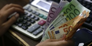 «Κληρώνει» για τα αναδρομικά συνταξιούχων - Τα ποσά που θα λάβουν αν δικαιωθούν «Κληρώνει» για τα αναδρομικά συνταξιούχων - Τα ποσά που θα λάβουν αν δικαιωθούν