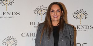 Βίκυ Κουλιανού: Δεν είχα στο νου μου να κάνω παιδί, δεν μου χτύπησε ποτέ το καμπανάκι της μητρότητας Βίκυ Κουλιανού: Δεν είχα στο νου μου να κάνω παιδί, δεν μου χτύπησε ποτέ το καμπανάκι της μητρότητας