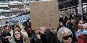 «Δεν έχω οξυγόνο»: Μπαράζ κινητοποιήσεων για την τραγωδία στα Τέμπη «Δεν έχω οξυγόνο»: Μπαράζ κινητοποιήσεων για την τραγωδία στα Τέμπη