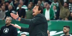 Αταμάν: «Μου είπαν ότι ο Γιούρτσεβεν υπέστη κάταγμα και θα μείνει εκτός 1-2 μήνες» Αταμάν: «Μου είπαν ότι ο Γιούρτσεβεν υπέστη κάταγμα και θα μείνει εκτός 1-2 μήνες»