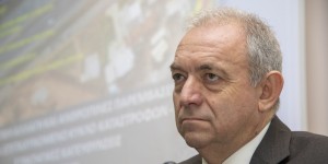 Διαψεύδει το ΕΚΠΑ ο Λέκκας: «Δεν υπάρχει κίνδυνος τσουνάμι και μεγάλου σεισμού στη Σαντορίνη» Διαψεύδει το ΕΚΠΑ ο Λέκκας: «Δεν υπάρχει κίνδυνος τσουνάμι και μεγάλου σεισμού στη Σαντορίνη»