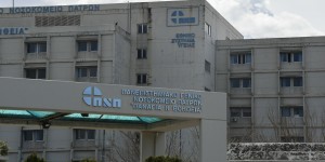 Ναύπακτος: Δίχρονο κοριτσάκι έπεσε από μπαλκόνι έξι μέτρων - Νοσηλεύεται στο νοσοκομείο του Ρίου Ναύπακτος: Δίχρονο κοριτσάκι έπεσε από μπαλκόνι έξι μέτρων - Νοσηλεύεται στο νοσοκομείο του Ρίου