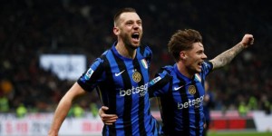 Serie A: Ισόπαλα τα δύο ντέρμπι - Νίκες για Γιουβέντους και Φιορεντίνα Serie A: Ισόπαλα τα δύο ντέρμπι - Νίκες για Γιουβέντους και Φιορεντίνα