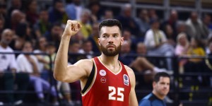Πίτερς: «Όνειρο μου να παίξω την μέρα των Χριστουγέννων στο NBA» Πίτερς: «Όνειρο μου να παίξω την μέρα των Χριστουγέννων στο NBA»