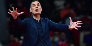 Μπαρτζώκας: «Είχαμε πολλά προβλήματα, αλλά τα ξεπεράσαμε με μαχητικό τρόπο» Μπαρτζώκας: «Είχαμε πολλά προβλήματα, αλλά τα ξεπεράσαμε με μαχητικό τρόπο»