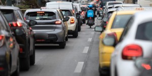 Χάος σε Κηφισό, Κηφισίας, Μεσογείων - Τροχαίο στη Συγγρού Χάος σε Κηφισό, Κηφισίας, Μεσογείων - Τροχαίο στη Συγγρού