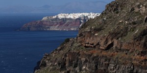 Απίστευτο: Βανδάλισαν και κατέστρεψαν σεισμογράφους στη Σαντορίνη Απίστευτο: Βανδάλισαν και κατέστρεψαν σεισμογράφους στη Σαντορίνη
