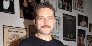 Καραμίχος: «Μαζί με το κομμάτι του καρκίνου στον πνεύμονα αφαιρέθηκαν και άνθρωποι από τη ζωή μου» Καραμίχος: «Μαζί με το κομμάτι του καρκίνου στον πνεύμονα αφαιρέθηκαν και άνθρωποι από τη ζωή μου»