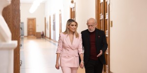 Λιάνης στο EQ για τα Τέμπη: «Ξέρετε τι λέει ο Ελύτης; Πρέπει να ντρέπονται ορισμένες συμπτώσεις» Λιάνης στο EQ για τα Τέμπη: «Ξέρετε τι λέει ο Ελύτης; Πρέπει να ντρέπονται ορισμένες συμπτώσεις»