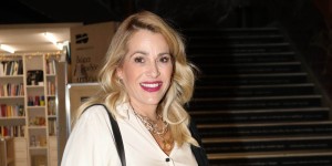 Τζένη Μπότση: «Αν δεν είναι γεμάτη η ζωή σου, δεν πρέπει να κάνεις παιδί» Τζένη Μπότση: «Αν δεν είναι γεμάτη η ζωή σου, δεν πρέπει να κάνεις παιδί»