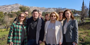 Η LAMDA στηρίζει το Δήμο Πεντέλης με αποκατάσταση της περιοχής που επλήγη από τις πυρκαγιές Η LAMDA στηρίζει το Δήμο Πεντέλης με αποκατάσταση της περιοχής που επλήγη από τις πυρκαγιές