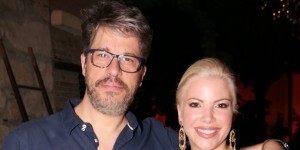Δύσκολες ώρες για Χάρη και Αντελίνα Βαρθακούρη: «Μας πήρε οικογενειακώς η μπάλα...» Δύσκολες ώρες για Χάρη και Αντελίνα Βαρθακούρη: «Μας πήρε οικογενειακώς η μπάλα...»