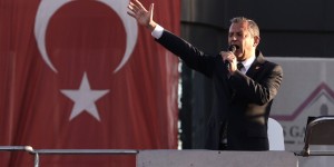 Τουρκία: Συνεχίζεται το πογκρόμ κατά του CHP - Τρεις νέες συλλήψεις δημάρχων Τουρκία: Συνεχίζεται το πογκρόμ κατά του CHP - Τρεις νέες συλλήψεις δημάρχων