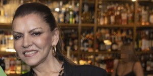 Γιαγκούση: Η πρώτη φορά που τραγούδησα μπροστά σε κοινό ήταν τραυματική, ήμουν 16 ετών και μεθυσμένη Γιαγκούση: Η πρώτη φορά που τραγούδησα μπροστά σε κοινό ήταν τραυματική, ήμουν 16 ετών και μεθυσμένη