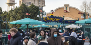 Η Disneyland στο Παρίσι γιορτάζει την 33η επέτειό της και «μεταμορφώνεται» Η Disneyland στο Παρίσι γιορτάζει την 33η επέτειό της και «μεταμορφώνεται»