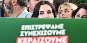 Στο ΠΑΣΟΚ θέλουν (πίσω) τους δημόσιους υπαλλήλους και ο Σκανδαλίδης τους τρόμαξε Στο ΠΑΣΟΚ θέλουν (πίσω) τους δημόσιους υπαλλήλους και ο Σκανδαλίδης τους τρόμαξε